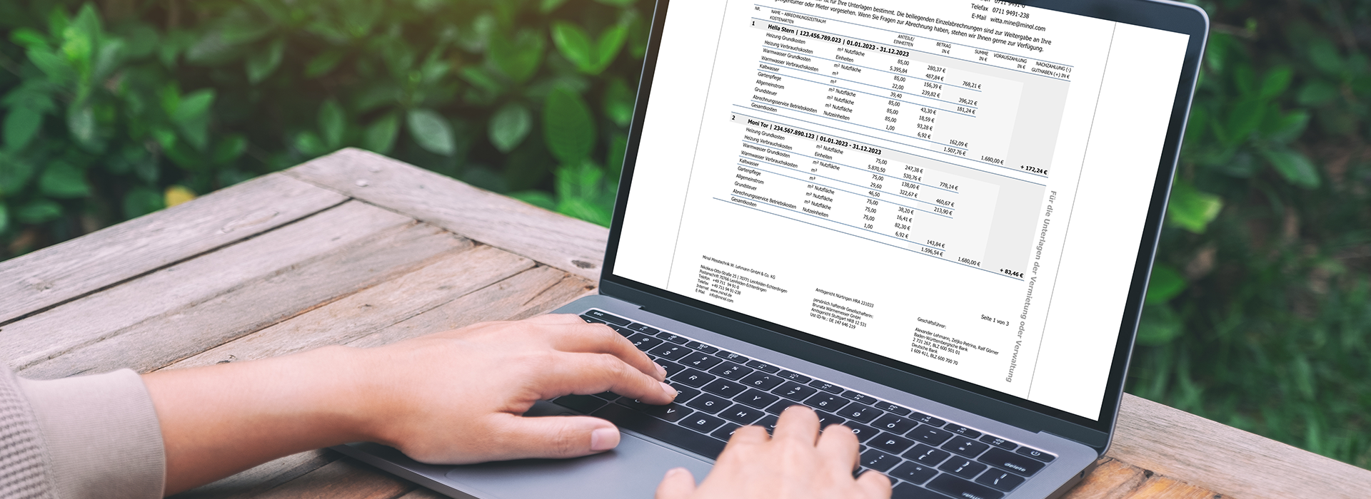 Ansicht einer Heizkostenabrechnung von Minol. Die Abrechnung wird auf einem Laptop abgerufen.