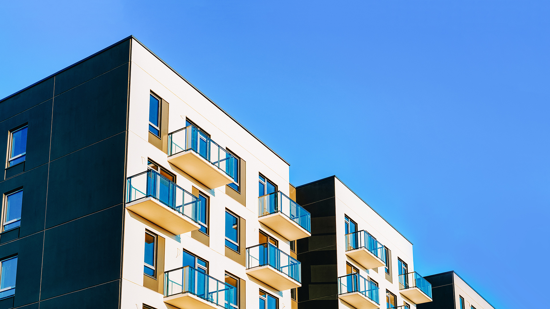 Blog: Haus mit Balkonen