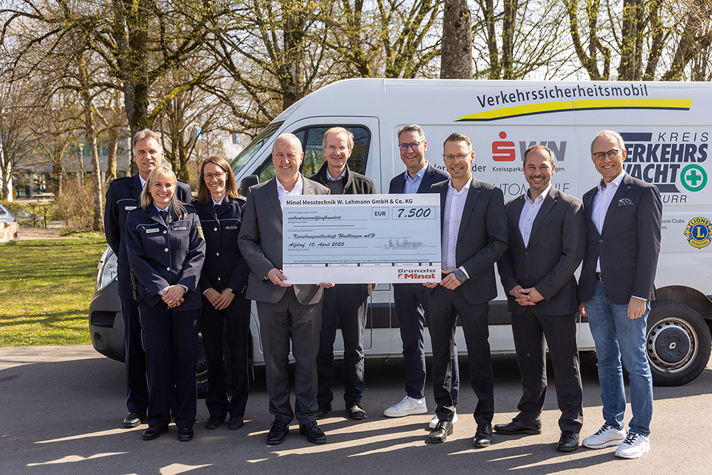 Spendencheckübergabe auf dem Radverkehrsübungsplatz in Alfdorf