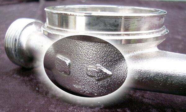 Minol-Wasserzaehler-Einbaurichtung-Rueckwaerts