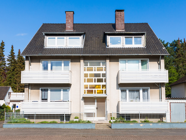 Mehrfamilienhaus - freistehend